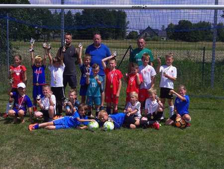 Najmłodsze talenty piłkarskie dały popis umiejętności