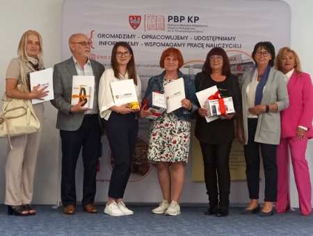 Kępińscy seniorzy nagrodzeni za plastyczne talenty