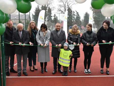 Nowe boisko sportowe już służy