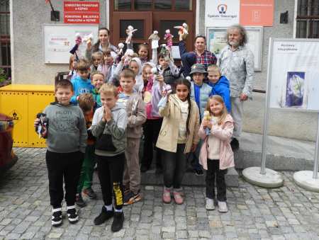 Tworzyli lalki-motanki