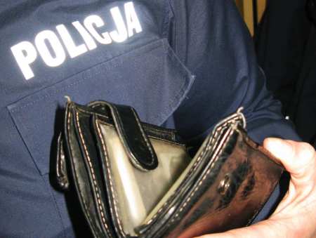 Uwaga na fałszywych policjantów!