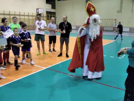 Echa sportowych wydarzeń w hali sportowej w Rychtalu