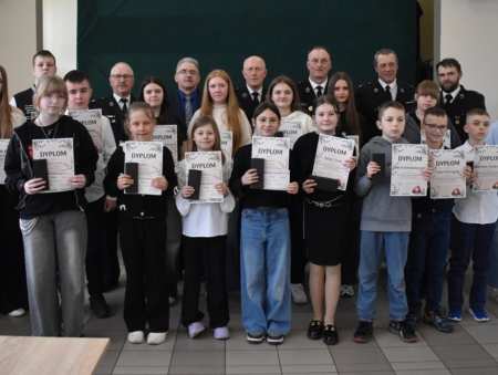 Młodzi zapobiegają pożarom