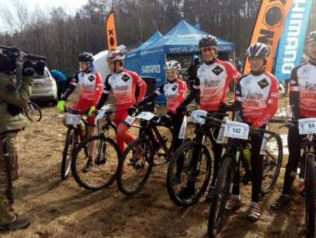 Pechowe otwarcie sezonu kolarzy