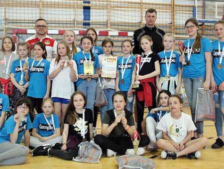 Sukces młodych szczypiornistek w Ciechanowie