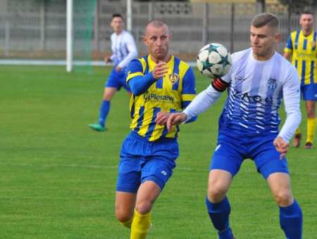 Niepokonany lider poległ w hicie kolejki