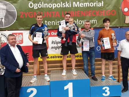 Skotnik i Lewek na podium memoriału